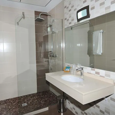 فندق Ciudad De 3*